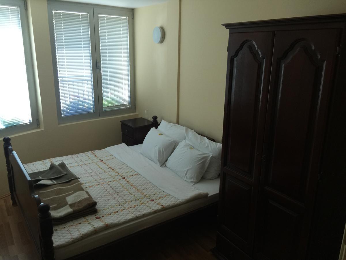 Bed & Breakfast Karavan Raska Luaran gambar