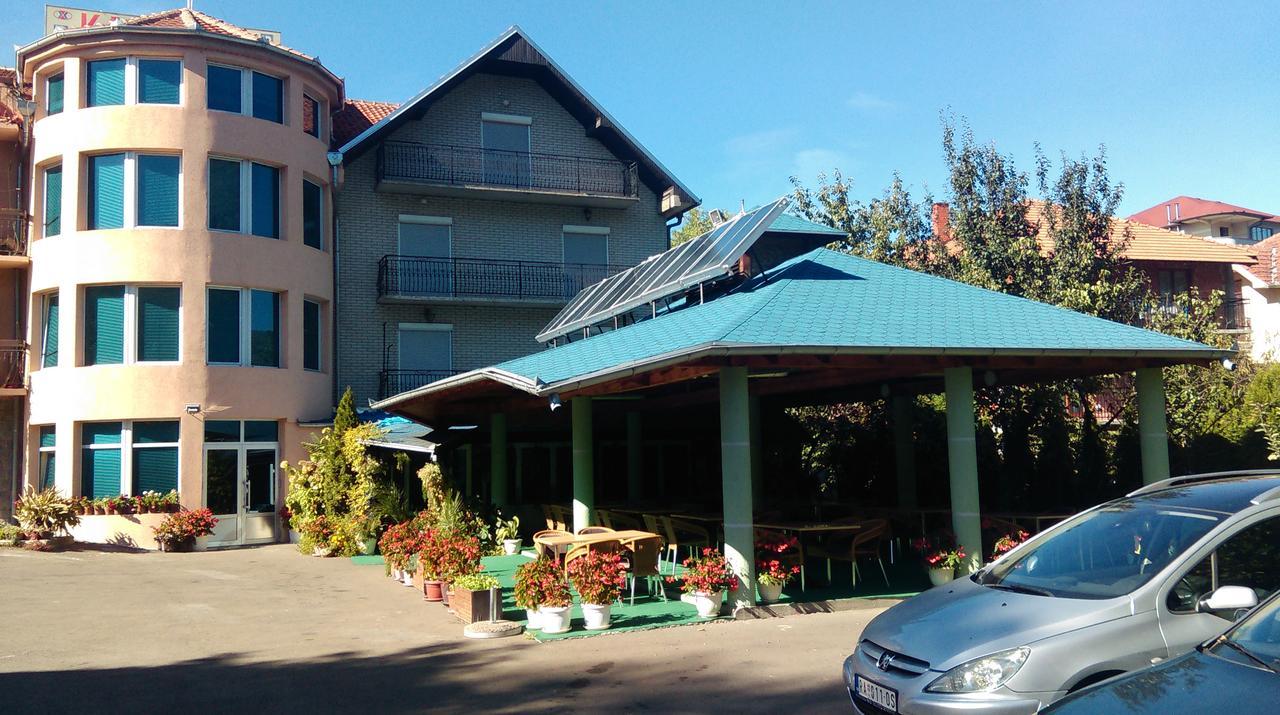Bed & Breakfast Karavan Raska Luaran gambar