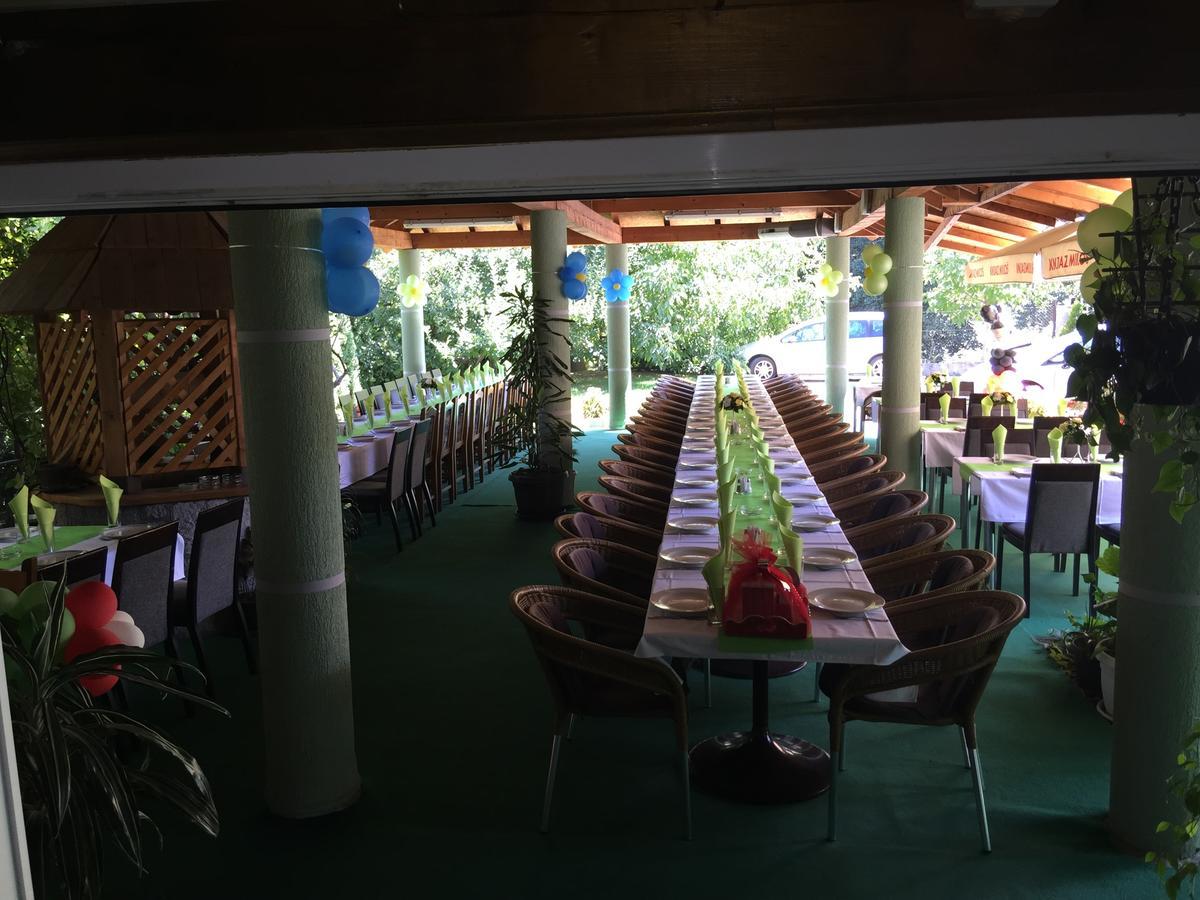 Bed & Breakfast Karavan Raska Luaran gambar
