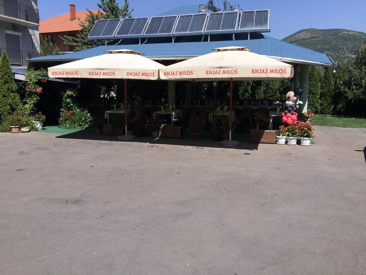 Bed & Breakfast Karavan Raska Luaran gambar
