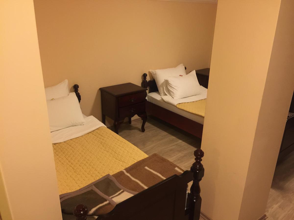 Bed & Breakfast Karavan Raska Luaran gambar