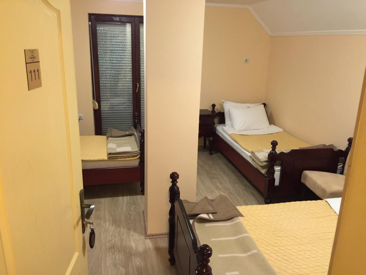 Bed & Breakfast Karavan Raska Luaran gambar